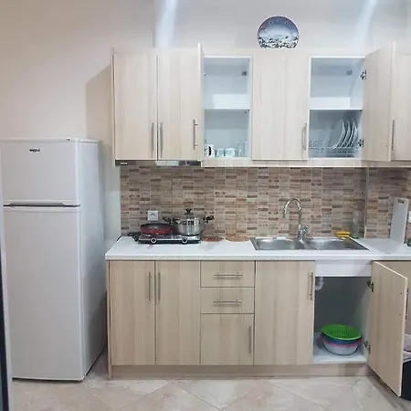 بيت ضيافة Duro Apartments كساميل